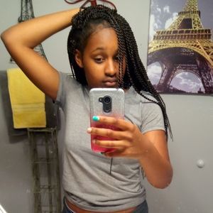 Meet your Posher, Kelsie